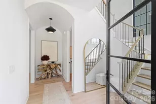1205 Jersey Ln, Charlotte, NC 28209 - Photo 3