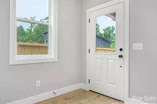 112 Shady Oak Dr, Asheville, NC 28803 - Photo 9