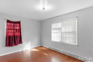 2523 Briargrove Dr, Charlotte, NC 28215 - Photo 5