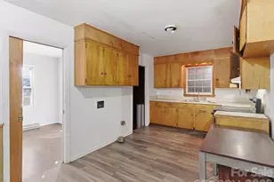 2523 Briargrove Dr, Charlotte, NC 28215 - Photo 9