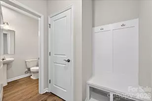 8426 Discovery Ln, Charlotte, NC 28216 - Photo 15