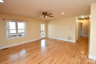 477 West Ridge Drive, Burnsville, NC 28714 - Photo 9