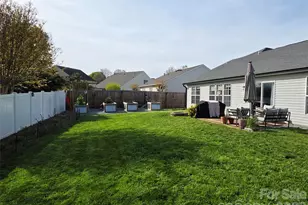 163 Pleasant Grove Ln, Mooresville, NC 28115 - Photo 5