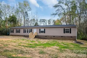 308 E Cleveland Ave, Bessemer City, NC 28016 - Photo 3