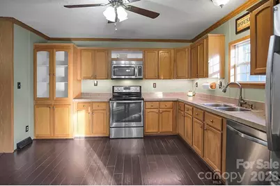 308 E Cleveland Avenue, Bessemer City, NC 28016 - Photo 7