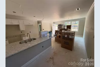 1298 18th Street NE, Hickory, NC 28601 - Photo 3