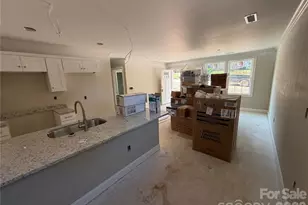 1298 18th St NE, Hickory, NC 28601 - Photo 3