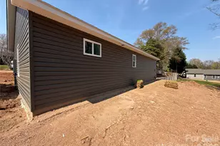 1298 18th St NE, Hickory, NC 28601 - Photo 13