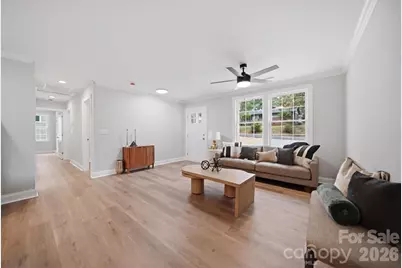 1298 18th Street NE, Hickory, NC 28601 - Photo 3