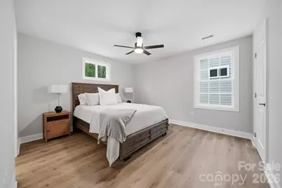 1298 18th Street NE, Hickory, NC 28601 - Photo 11