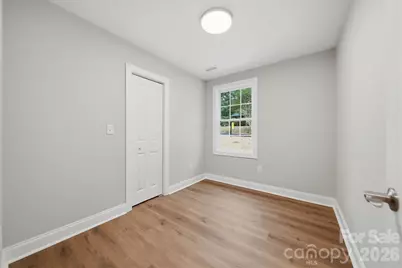 1298 18th Street NE, Hickory, NC 28601 - Photo 15