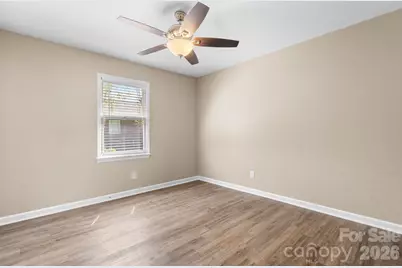 525 12th Street SW #30, Hickory, NC 28602 - Photo 11