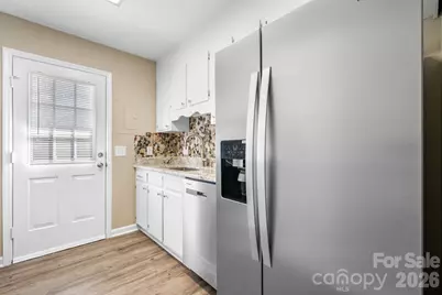 525 12th Street SW #30, Hickory, NC 28602 - Photo 5