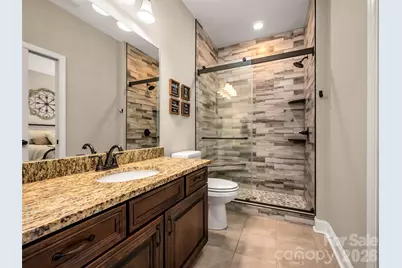 666 Never Blue Road, Flat Rock, NC 28731 - Photo 23