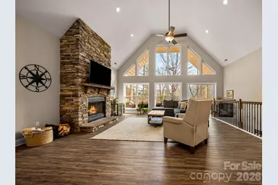 666 Never Blue Road, Flat Rock, NC 28731 - Photo 13