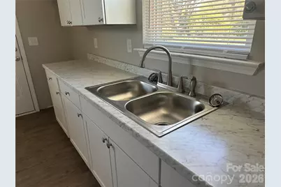 509 Skipwith Place, Charlotte, NC 28217 - Photo 9