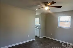 509 Skipwith Pl, Charlotte, NC 28217 - Photo 15