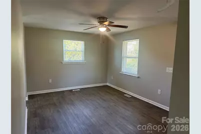 509 Skipwith Place, Charlotte, NC 28217 - Photo 3