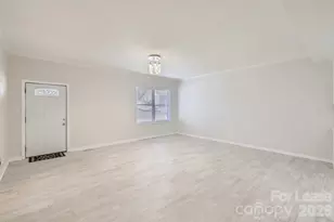 106 S Dalton St, Gastonia, NC 28052 - Photo 23