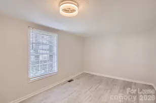 106 S Dalton St, Gastonia, NC 28052 - Photo 25