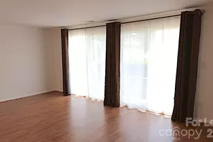 1645 Arlyn Cir, Charlotte, NC 28213 - Photo 3