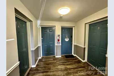 1645 Arlyn Circle, Charlotte, NC 28213 - Photo 3