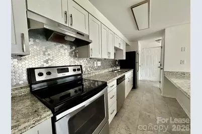 1645 Arlyn Circle, Charlotte, NC 28213 - Photo 7