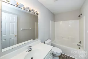 807 King Arthur Dr, Gastonia, NC 28056 - Photo 23