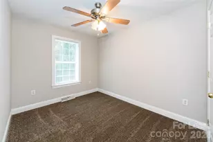 807 King Arthur Dr, Gastonia, NC 28056 - Photo 25