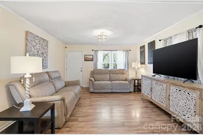 2985 E Nc 10 Highway, Conover, NC 28613 - Photo 11