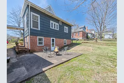 151 Hampton Heights, Canton, NC 28716 - Photo 5