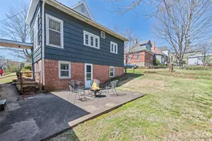 151 Hampton Heights, Canton, NC 28716 - Photo 5