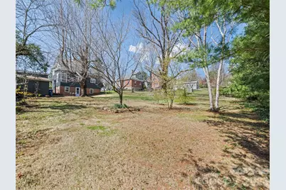 151 Hampton Heights, Canton, NC 28716 - Photo 15
