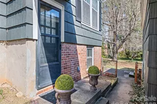 151 Hampton Heights, Canton, NC 28716 - Photo 17