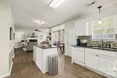 12511 Panthersville Drive, Charlotte, NC 28269 - Photo 13