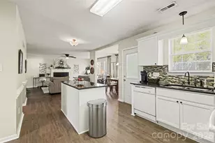 12511 Panthersville Dr, Charlotte, NC 28269 - Photo 13