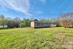 1218 Wittenburg Rd, Taylorsville, NC 28681 - Photo 7