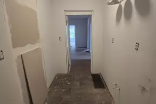 251 W 3rd St, Rutherfordton, NC 28139 - Photo 9