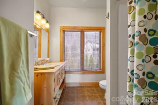 277 Kestrel Ct, Sapphire, NC 28774 - Photo 27