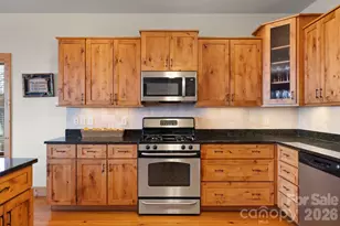 277 Kestrel Ct, Sapphire, NC 28774 - Photo 11