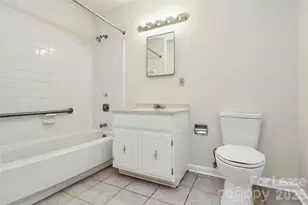 6121 Heathstone Ln, Charlotte, NC 28210 - Photo 15