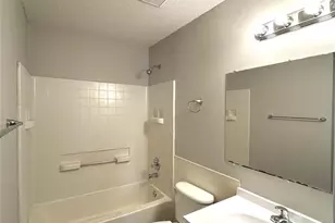 333 E Todd Ln, Charlotte, NC 28208 - Photo 15