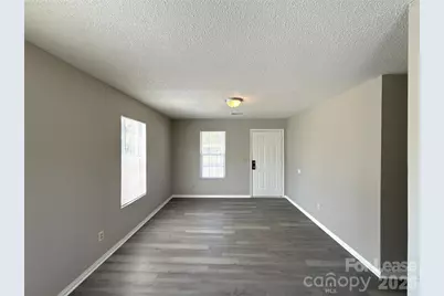 333 E Todd Lane, Charlotte, NC 28208 - Photo 3