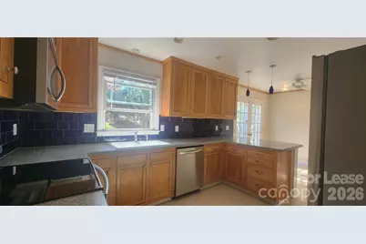 2015 Glouchester Circle, Charlotte, NC 28226 - Photo 3