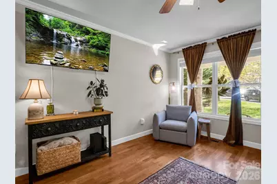 22 Macks Way, Hendersonville, NC 28739 - Photo 9