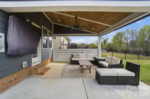 5084 Lily Pond Cir, Waxhaw, NC 28173 - Photo 9