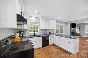 2006 Killarney Pl, Charlotte, NC 28262 - Photo 11