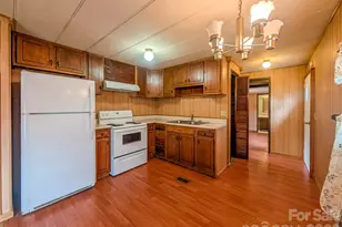 107 Mocking Bird Ln, Burnsville, NC 28714 - Photo 15