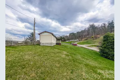 107 Mockingbird Lane, Burnsville, NC 28714 - Photo 7