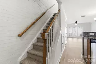 1336 Green Oaks Ln, Charlotte, NC 28205 - Photo 3